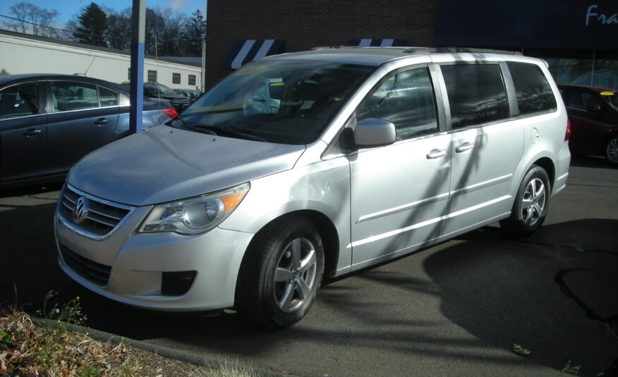 2011 Volkswagen Routan