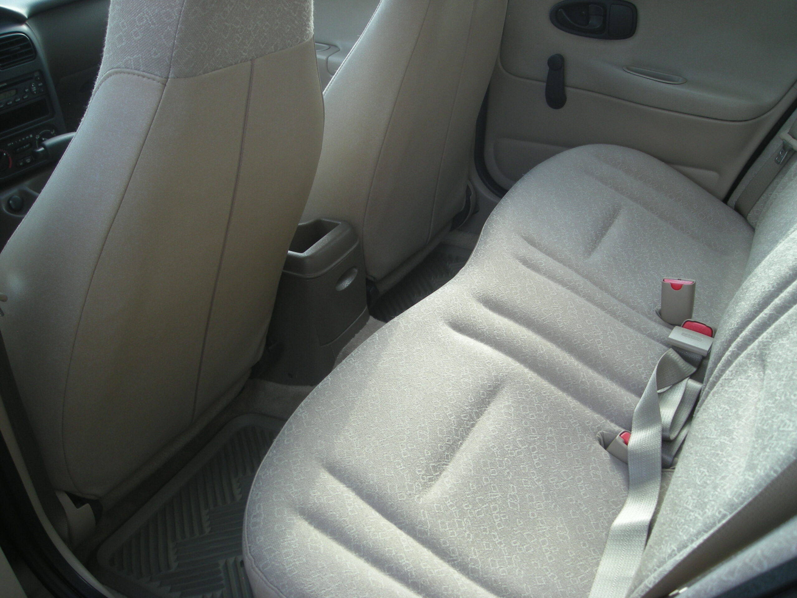 2002 Saturn SL1